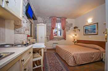 Residence Marco Polo Rovinj Exteriör bild